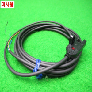 54626/미사용마이크로센서/말굽센서/EE-SX772/옴론